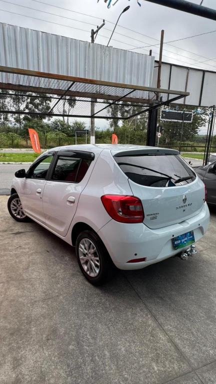 RENAULT Sandero - Foto