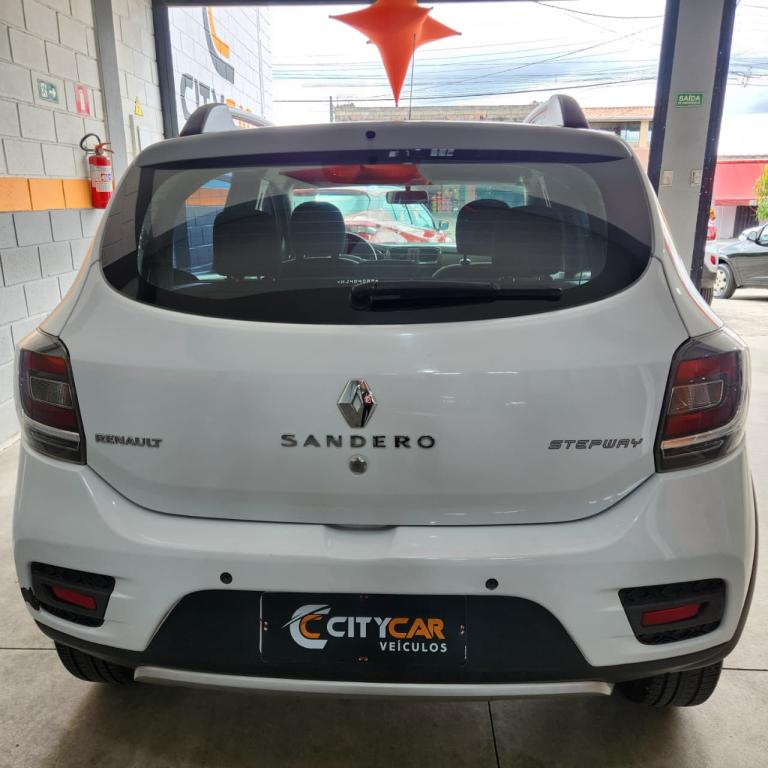 RENAULT Sandero - Foto