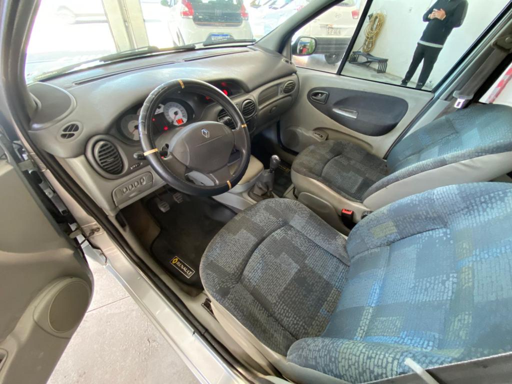 RENAULT Scenic - Foto