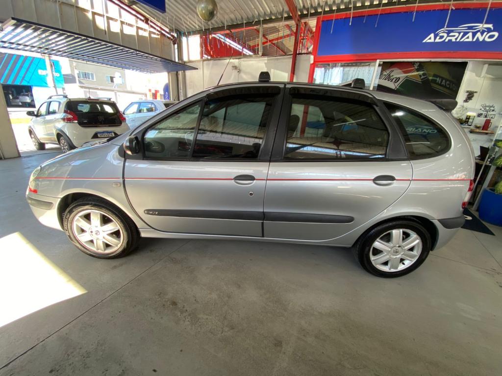 RENAULT Scenic - Foto