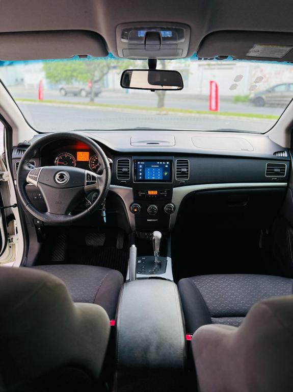 SSANGYONG Korando - Foto