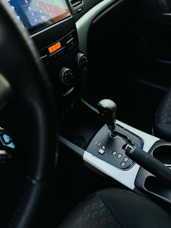 SSANGYONG Korando - Foto