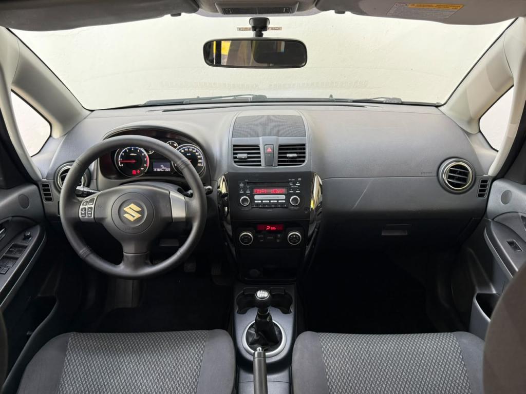 SUZUKI SX4 - Foto