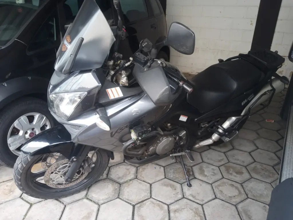 SUZUKI V-Strom DL 1000