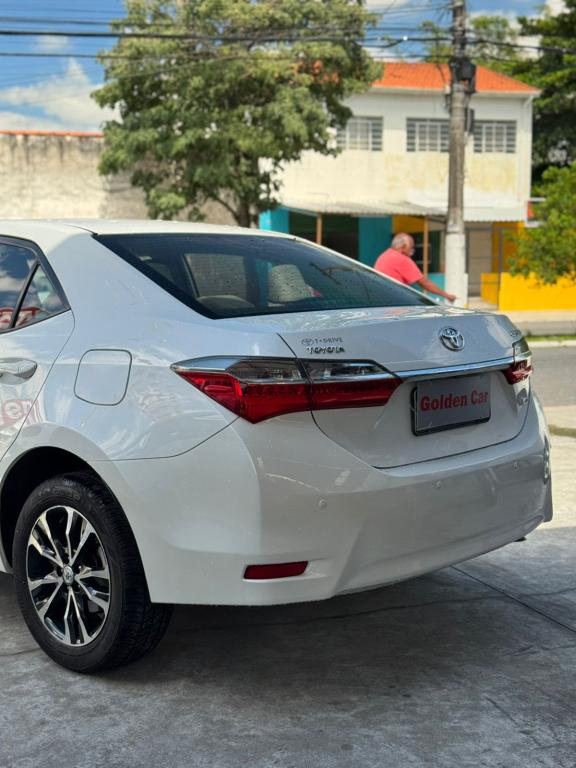 TOYOTA Corolla - Foto