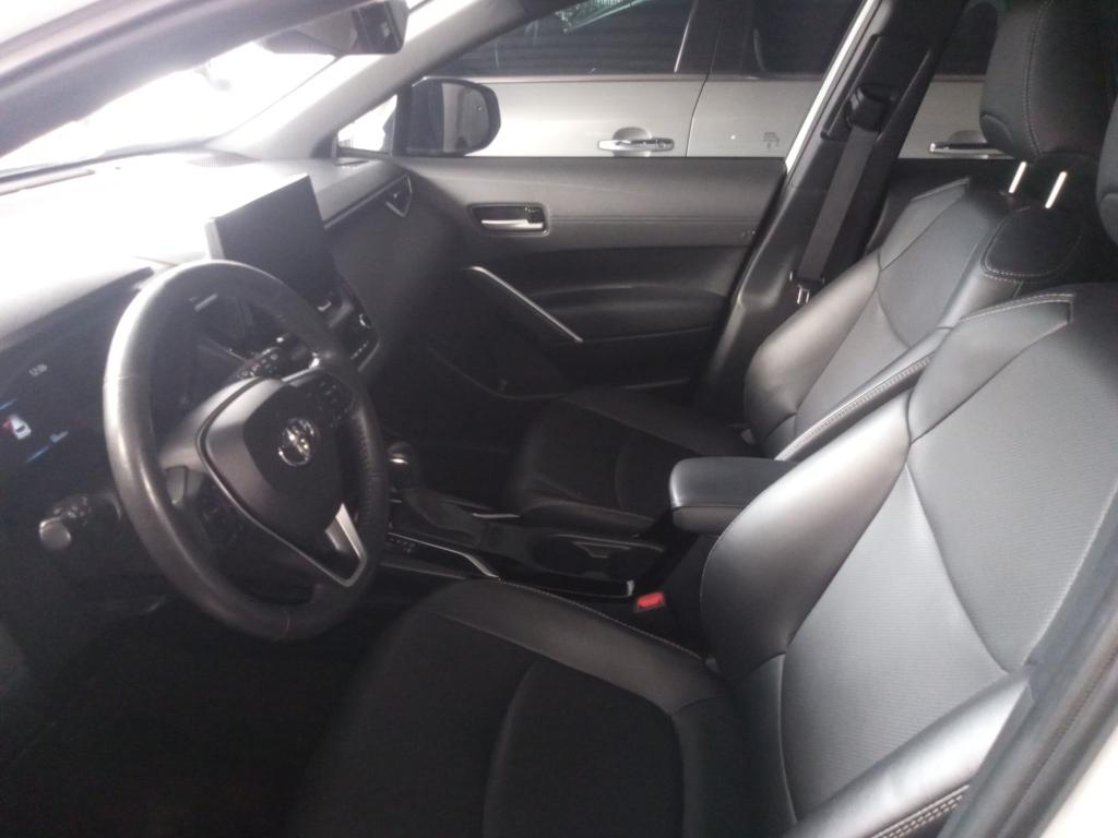 TOYOTA Corolla Cross - Foto