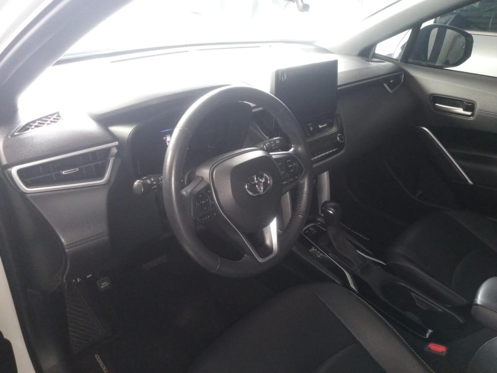 TOYOTA Corolla Cross - Foto
