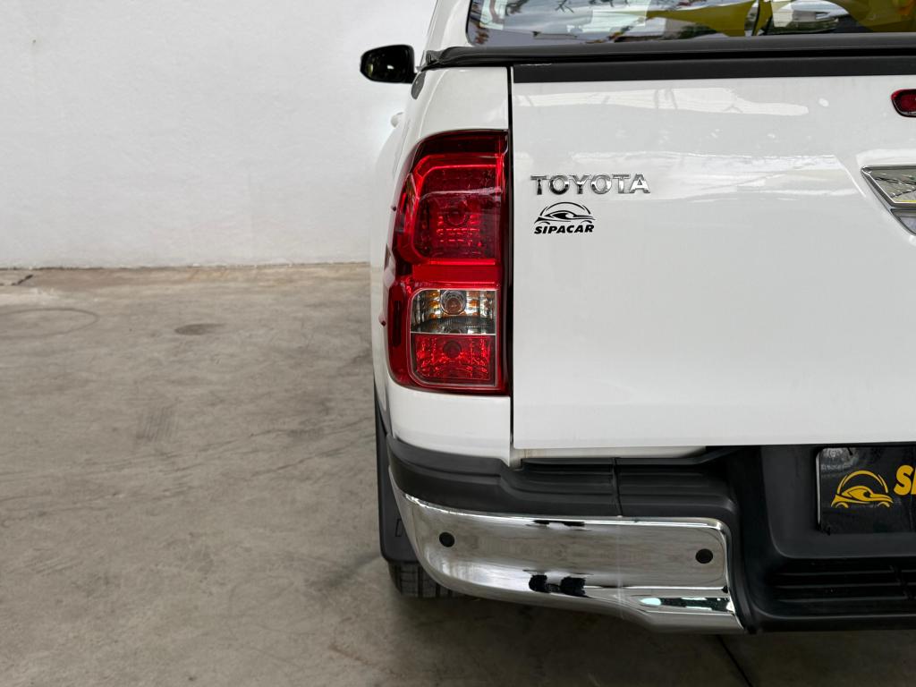 TOYOTA Hilux Caminhonete - Foto