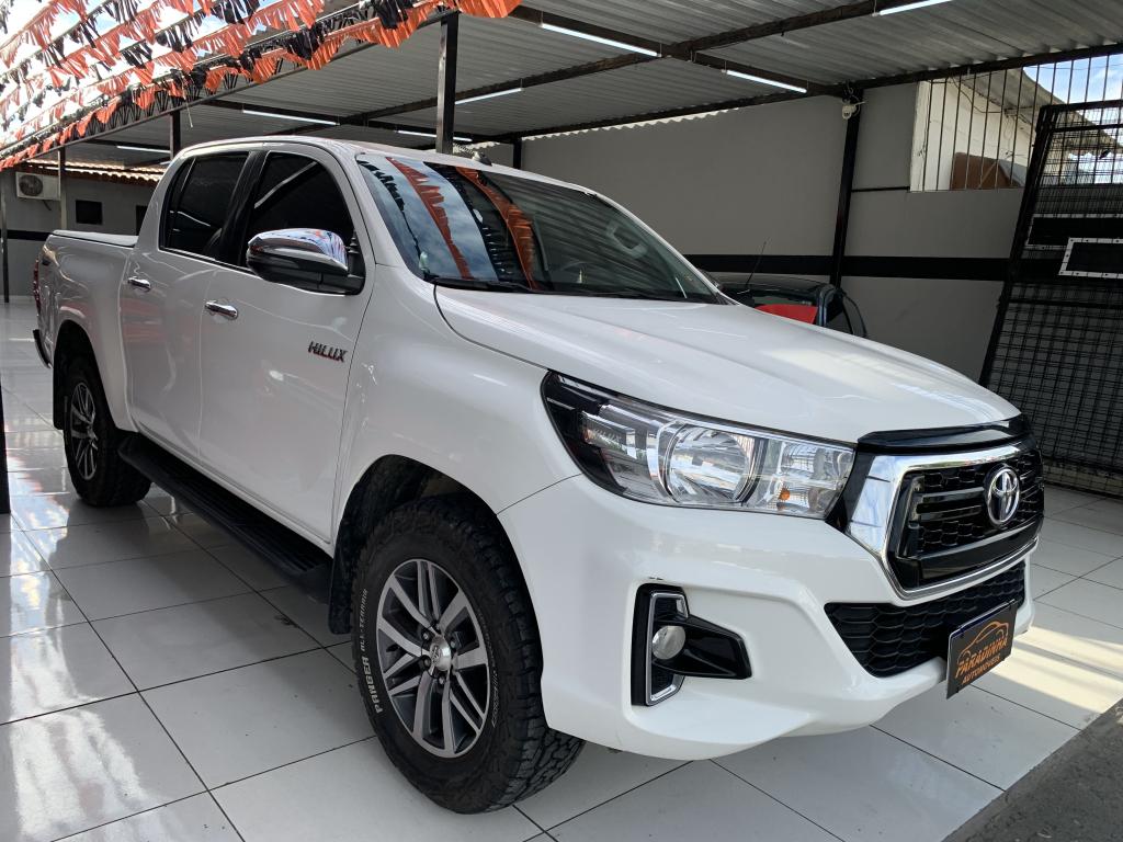 TOYOTA Hilux Caminhonete - Foto