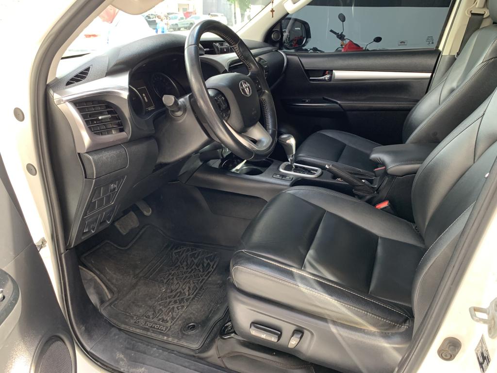 TOYOTA Hilux Caminhonete - Foto