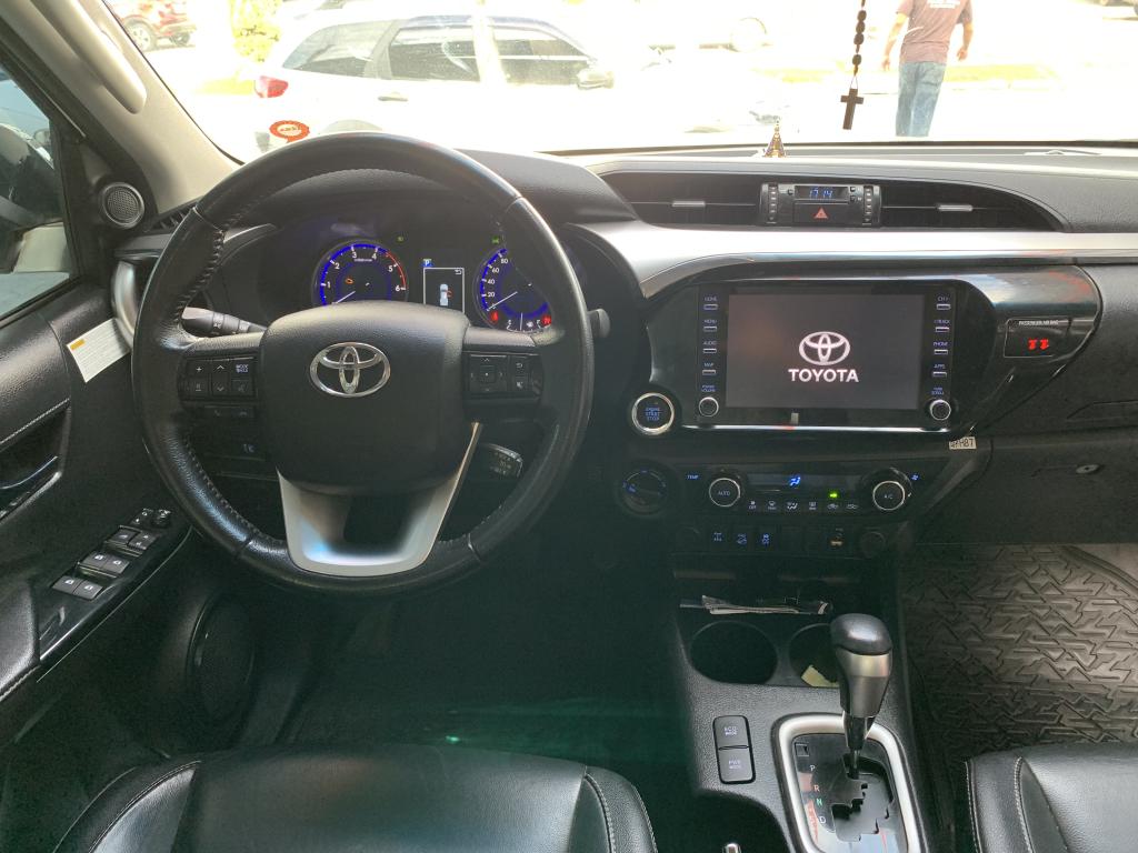 TOYOTA Hilux Caminhonete - Foto