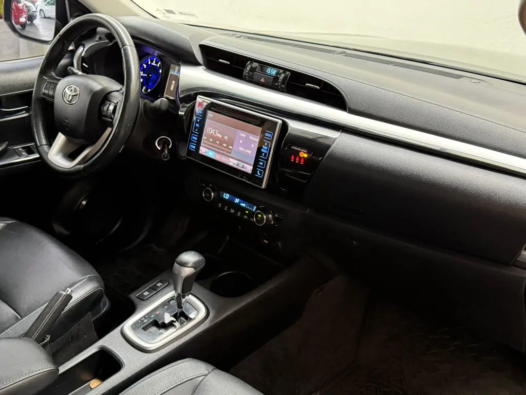 TOYOTA Hilux Caminhonete - Foto