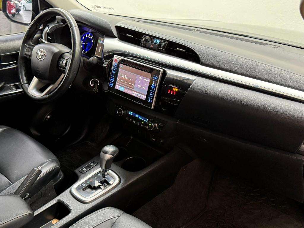TOYOTA Hilux Caminhonete - Foto