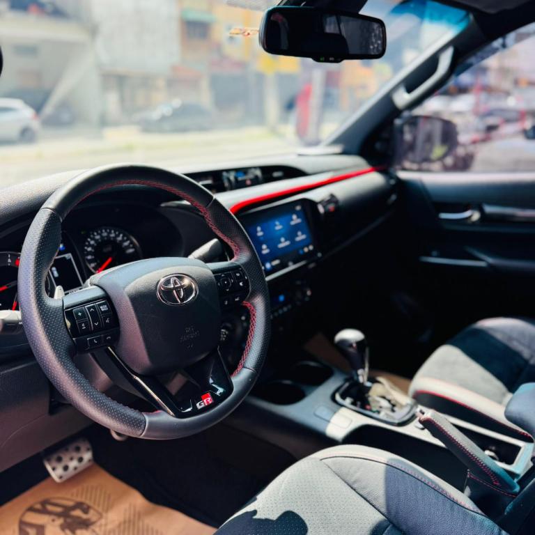 TOYOTA Hilux Caminhonete - Foto