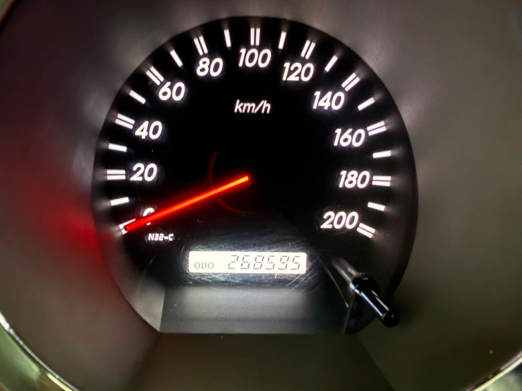 TOYOTA Hilux SW4 - Foto