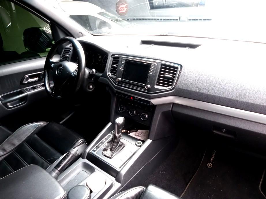VOLKSWAGEN Amarok - Foto