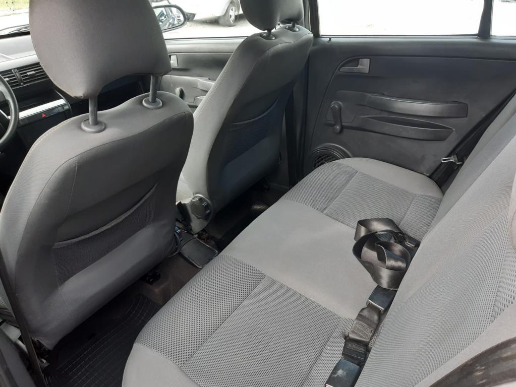 VOLKSWAGEN Fox - Foto