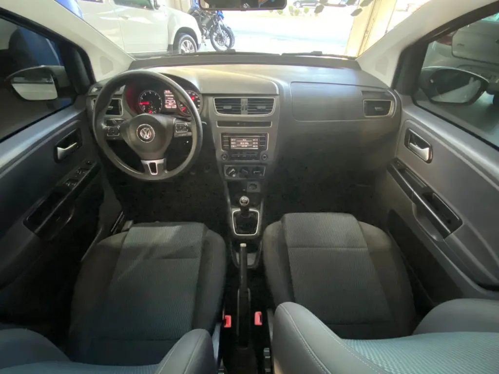 VOLKSWAGEN Fox - Foto