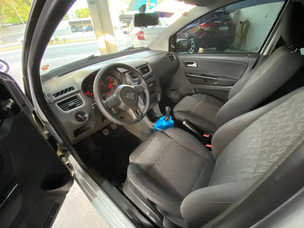 VOLKSWAGEN Fox - Foto