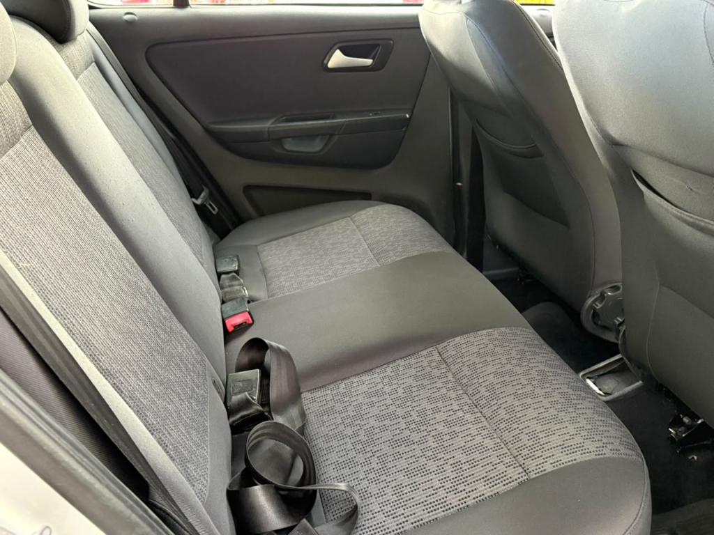 VOLKSWAGEN Fox - Foto