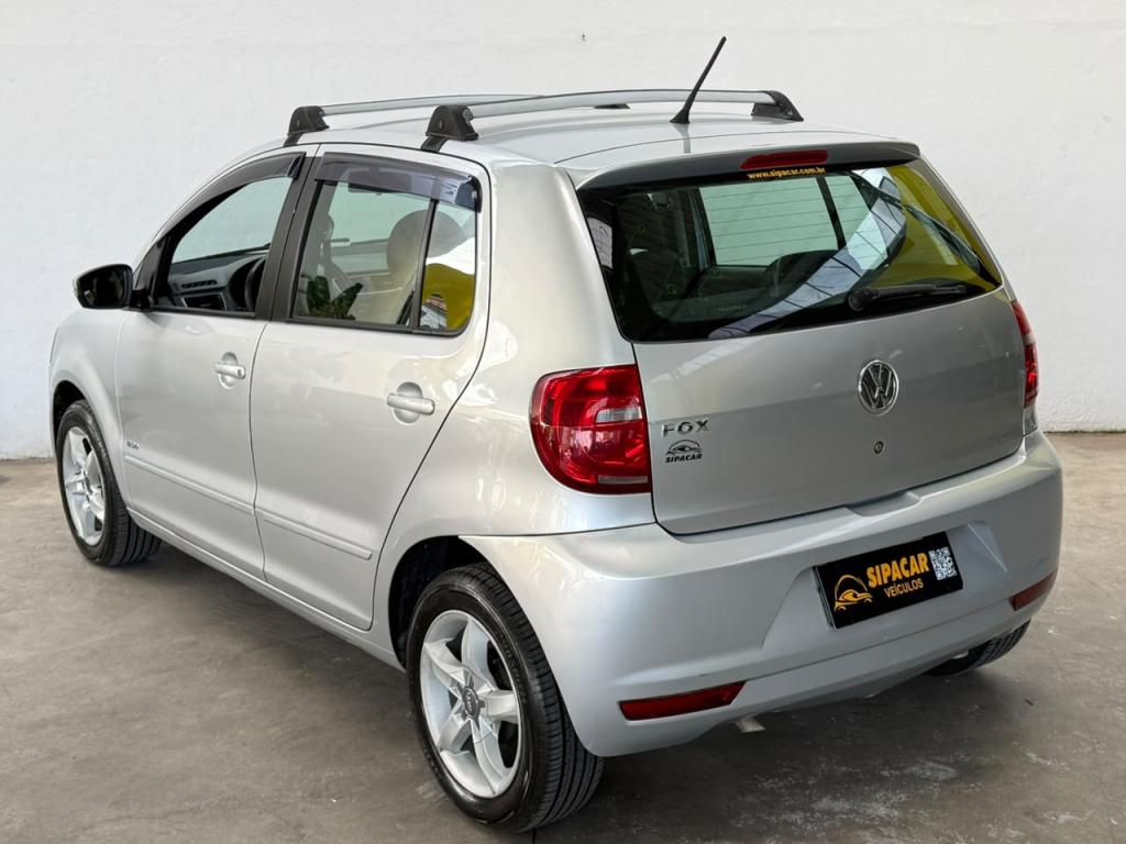 VOLKSWAGEN Fox - Foto