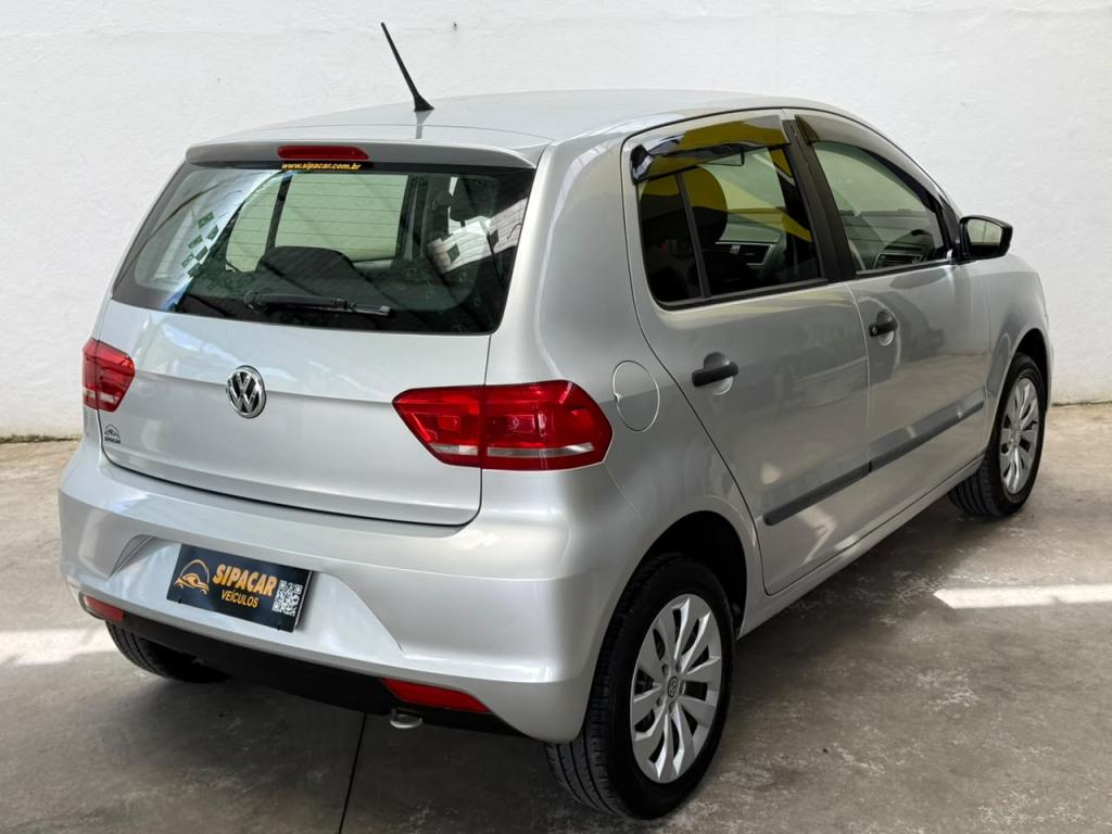 VOLKSWAGEN Fox - Foto