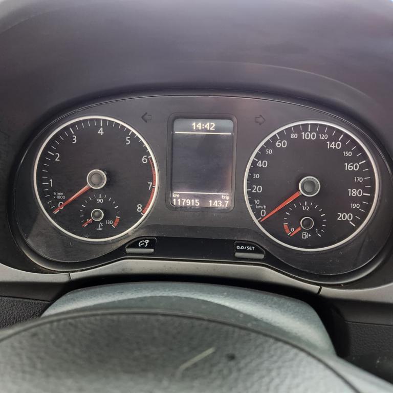 VOLKSWAGEN Fox - Foto