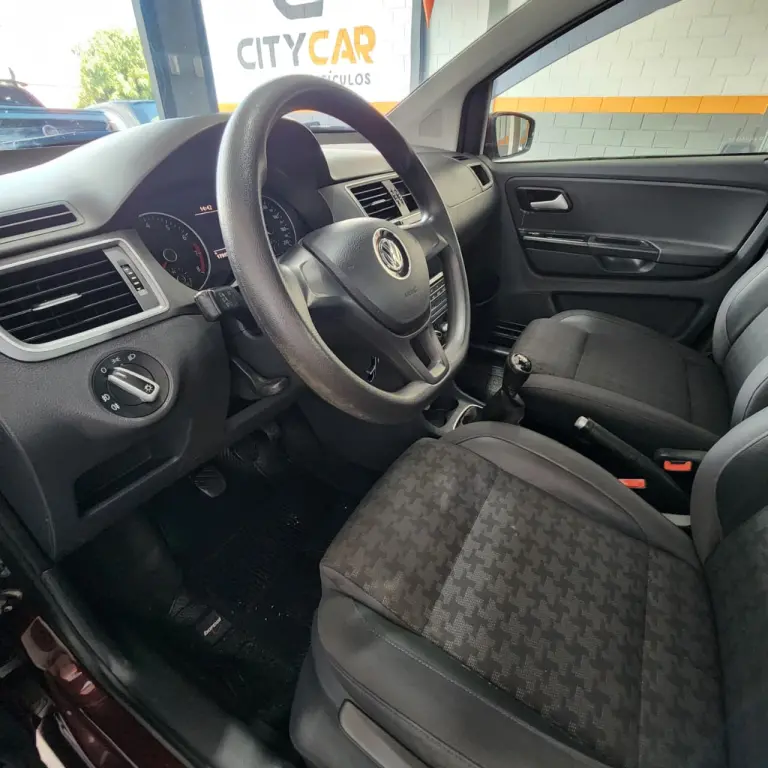 VOLKSWAGEN Fox - Foto