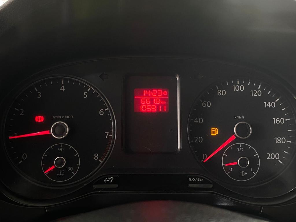 VOLKSWAGEN Fox - Foto