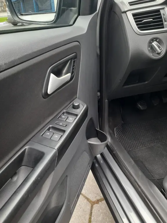 VOLKSWAGEN Fox - Foto