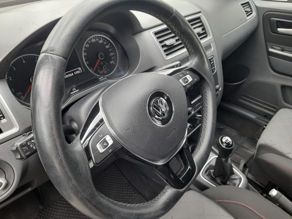 VOLKSWAGEN Fox - Foto