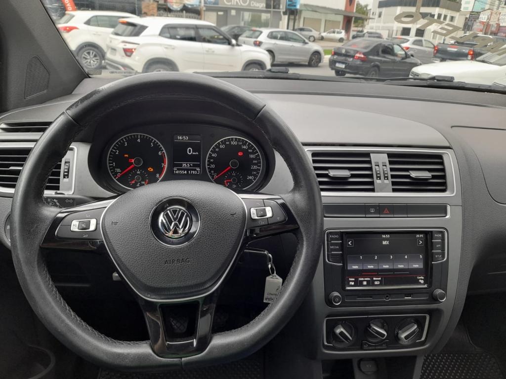VOLKSWAGEN Fox - Foto