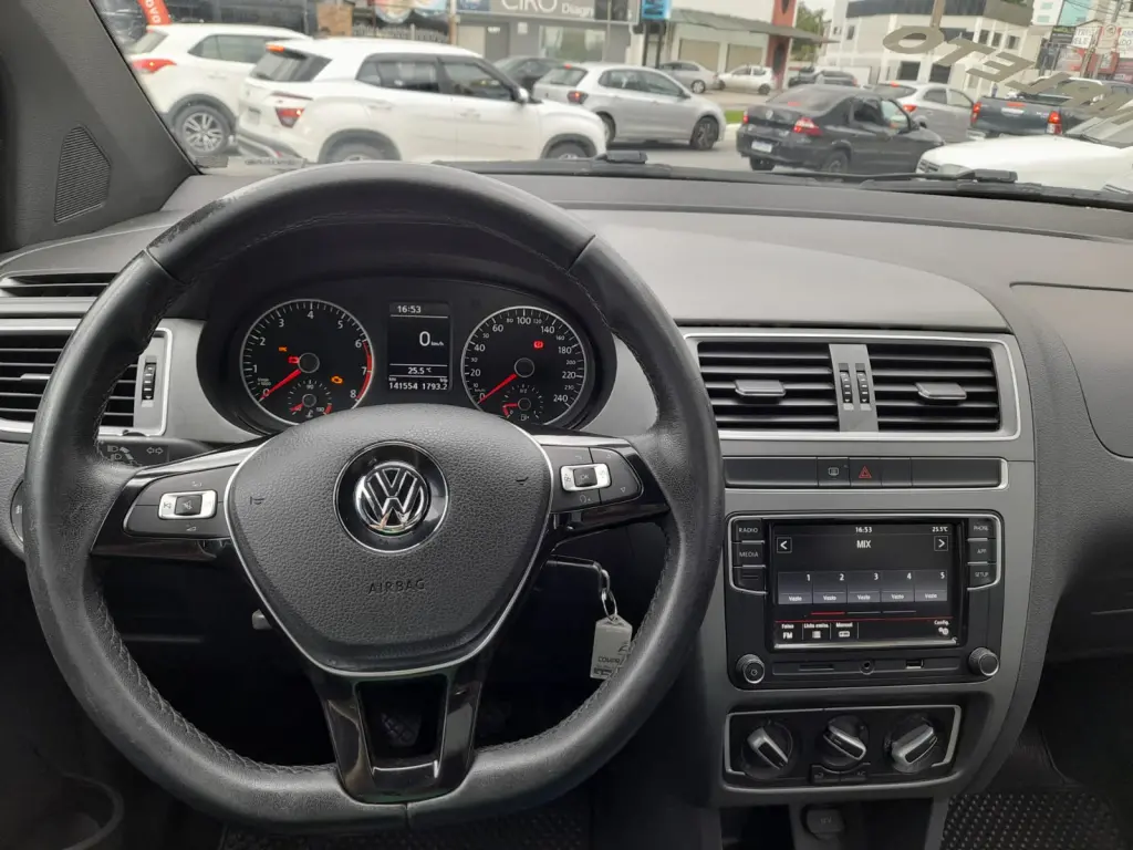 VOLKSWAGEN Fox - Foto