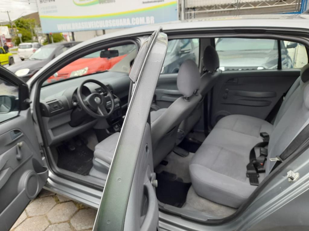 VOLKSWAGEN Fox - Foto