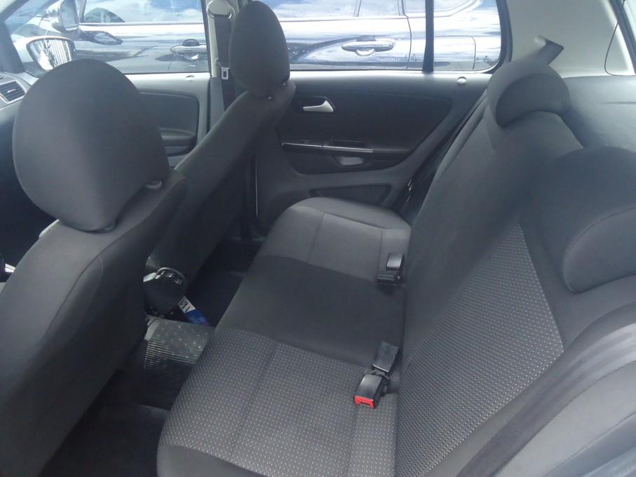 VOLKSWAGEN Fox - Foto