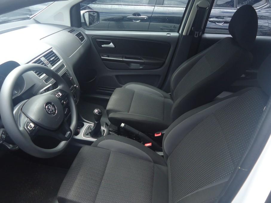 VOLKSWAGEN Fox - Foto