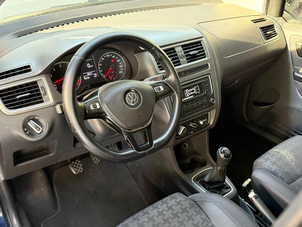 VOLKSWAGEN Fox - Foto