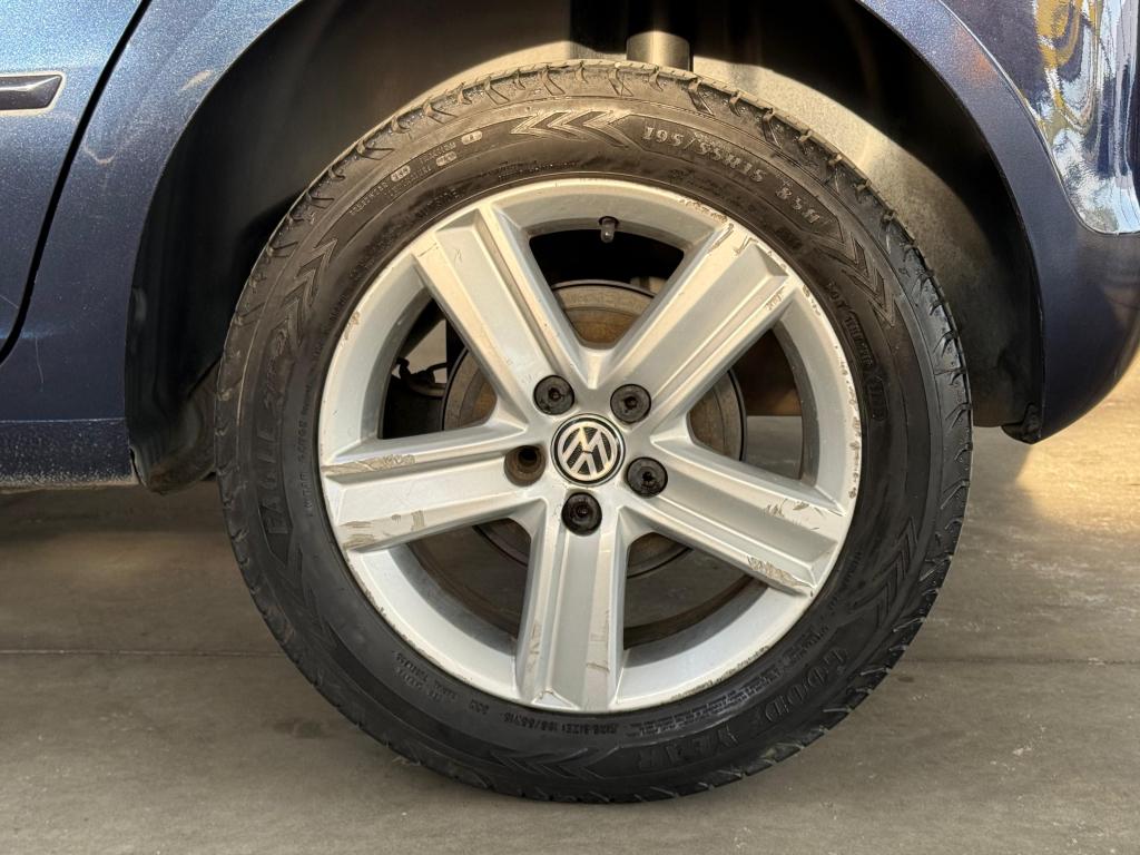 VOLKSWAGEN Fox - Foto