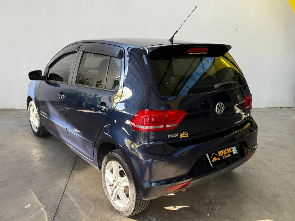 VOLKSWAGEN Fox - Foto