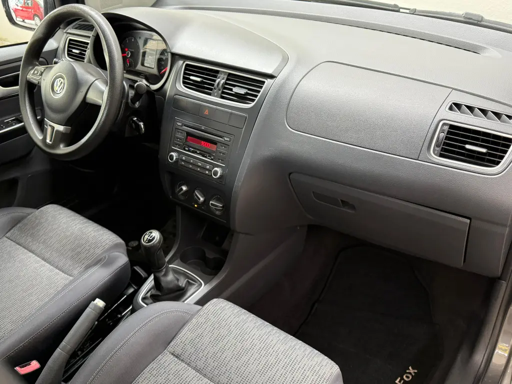 VOLKSWAGEN Fox - Foto
