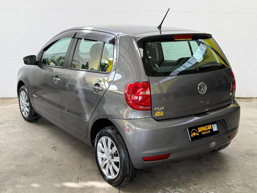 VOLKSWAGEN Fox - Foto