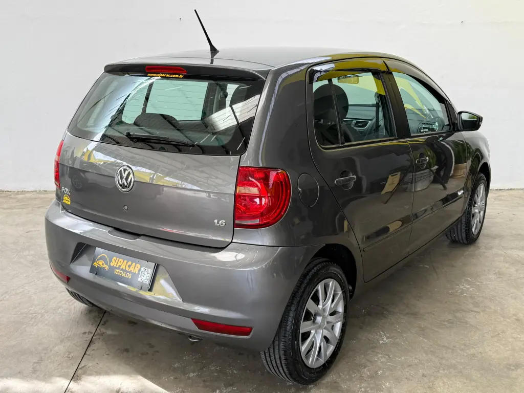 VOLKSWAGEN Fox - Foto