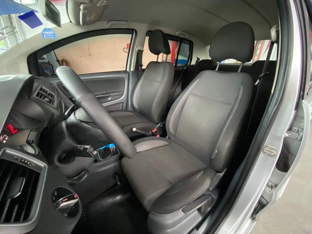 VOLKSWAGEN Fox - Foto