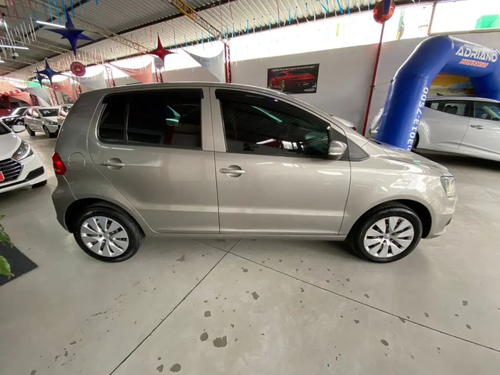 VOLKSWAGEN Fox - Foto