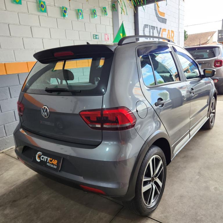 VOLKSWAGEN Fox - Foto