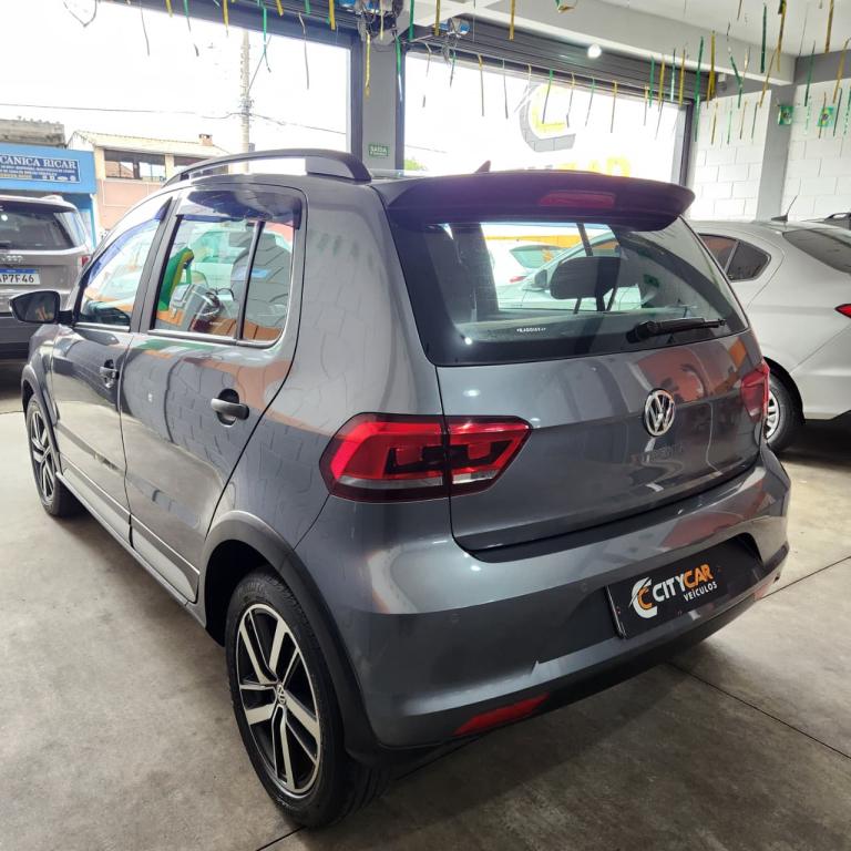 VOLKSWAGEN Fox - Foto