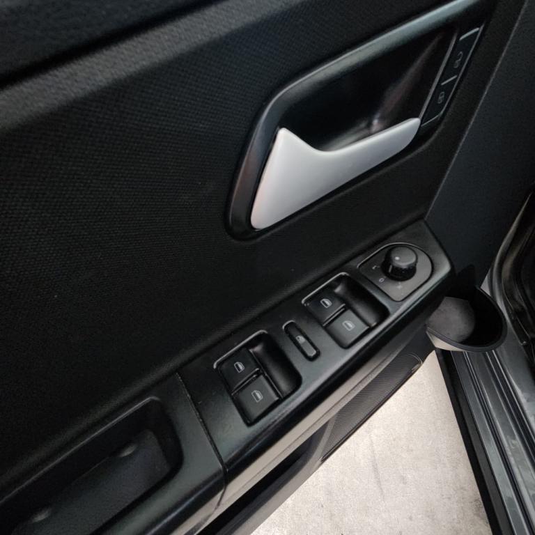 VOLKSWAGEN Fox - Foto