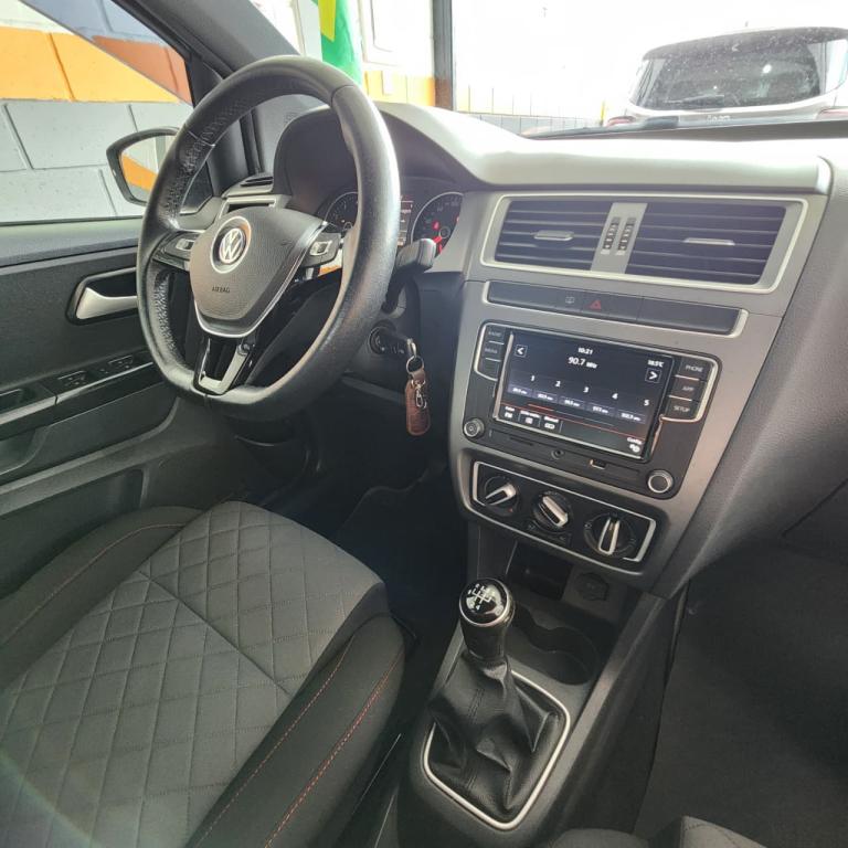 VOLKSWAGEN Fox - Foto