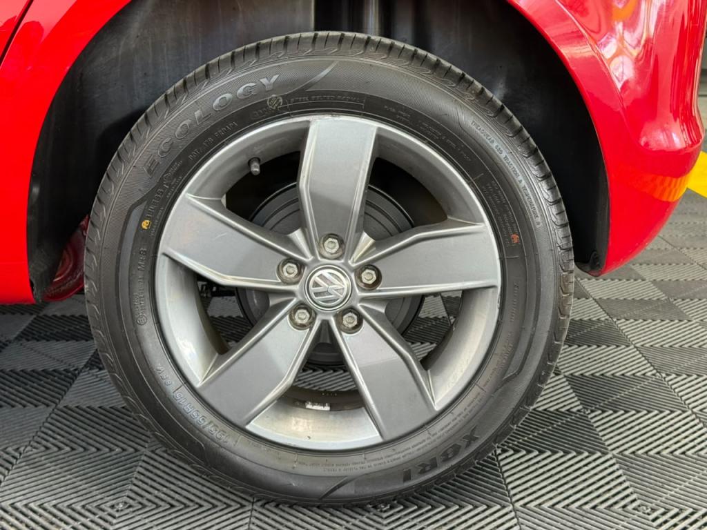 VOLKSWAGEN Fox - Foto