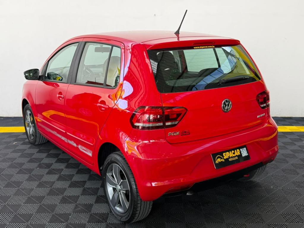 VOLKSWAGEN Fox - Foto